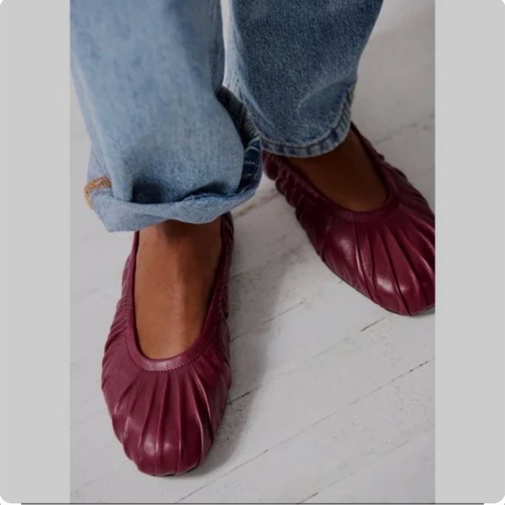 Sold on another platform .Free people ballet flats